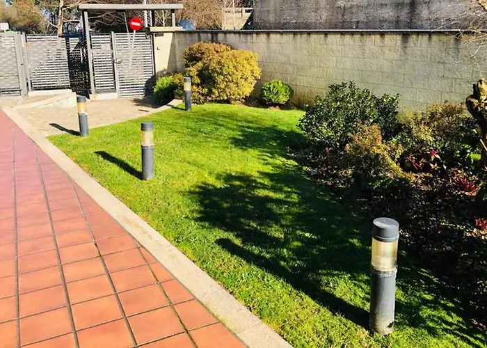 Apartamento Con Piscina Y Terraza Al Lado De La Playa