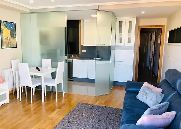 Apartamento Con Piscina Y Terraza Al Lado De La Playa